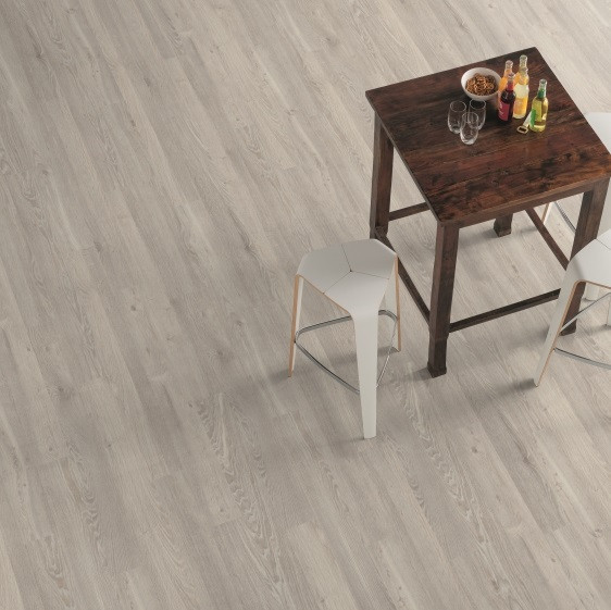 Ламинат EGGER Comfort Classic 33кл 8мм 4-v EC2040 Дуб Кортон белый