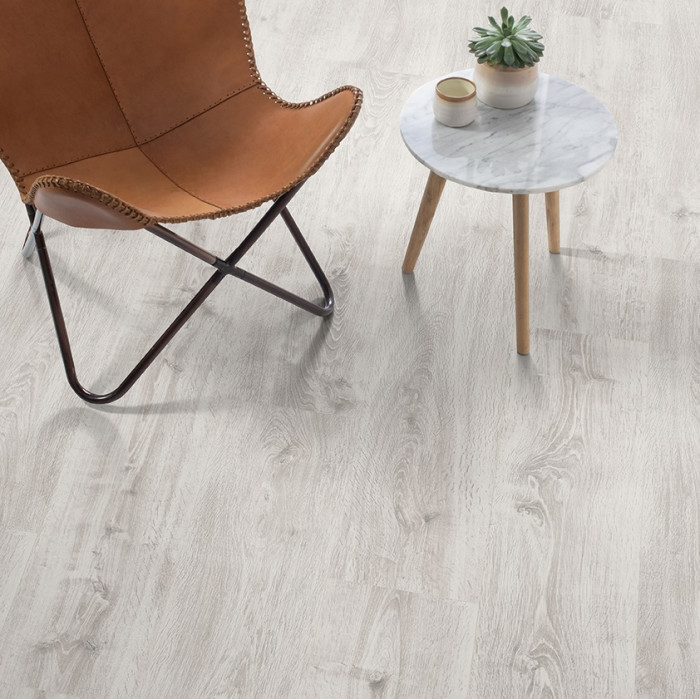 Ламинат EGGER Comfort Classic 33кл 8мм 4-v EC2936 Дуб Уолтем белый